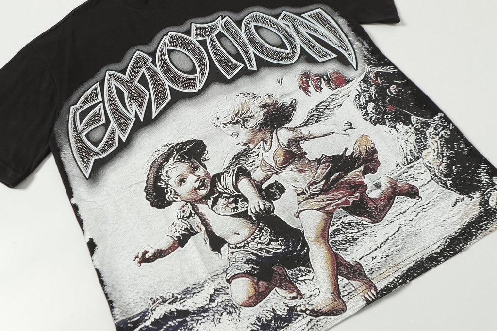 MIXED EMOTION Angel Beach Graphic T-Shirt — detail