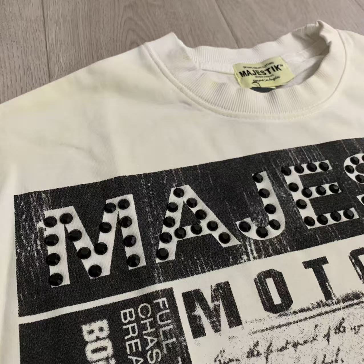 MAJESTIK Motor Club Graphic T-Shirt — neck_label