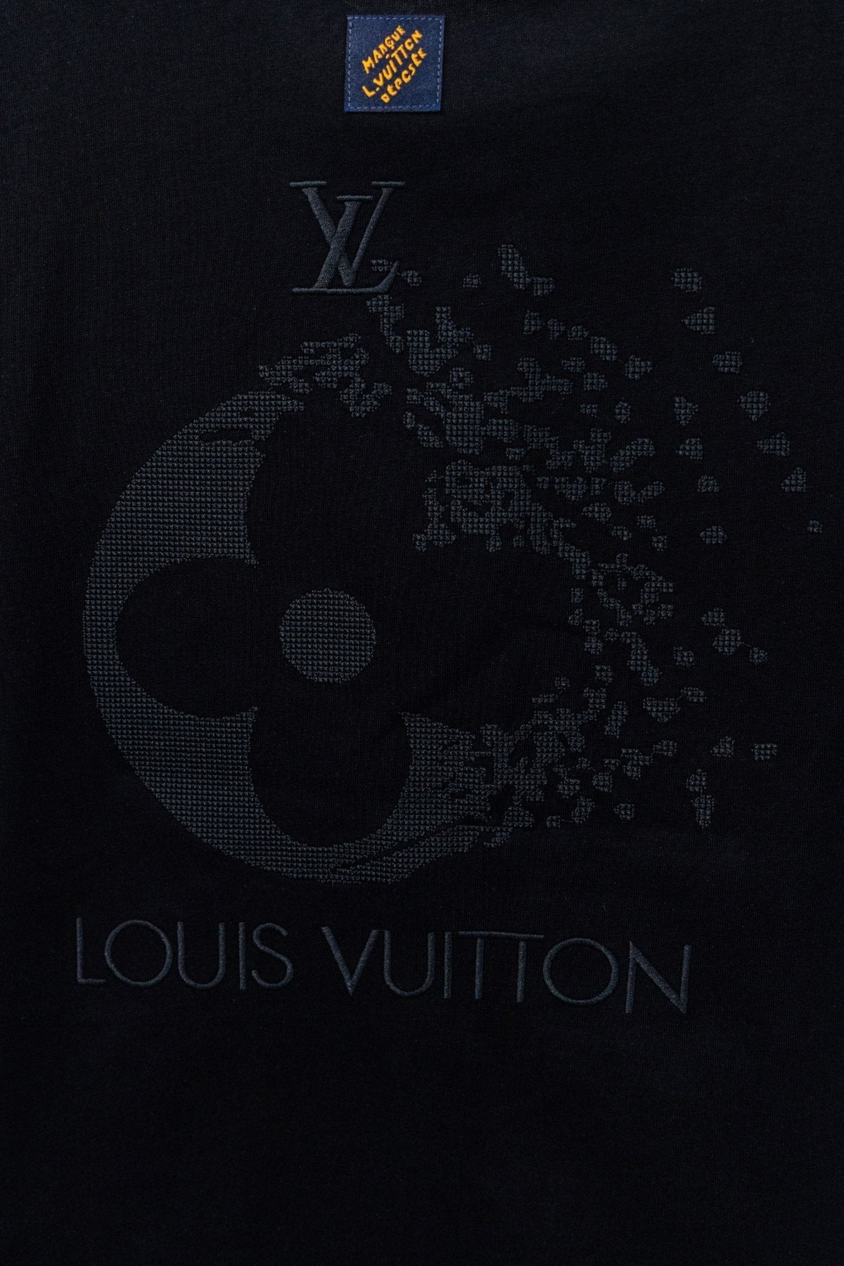 Louis Vuitton*LV Tonal Monogram Graphic T-Shirt — detail