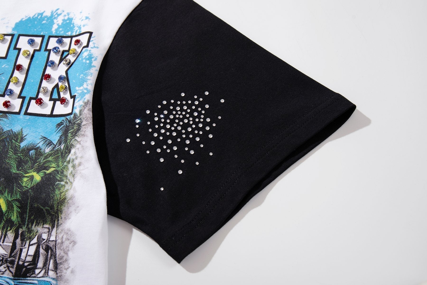 MAJESTIK Car Graphic Zip-Front Short-Sleeve T-Shirt — detail