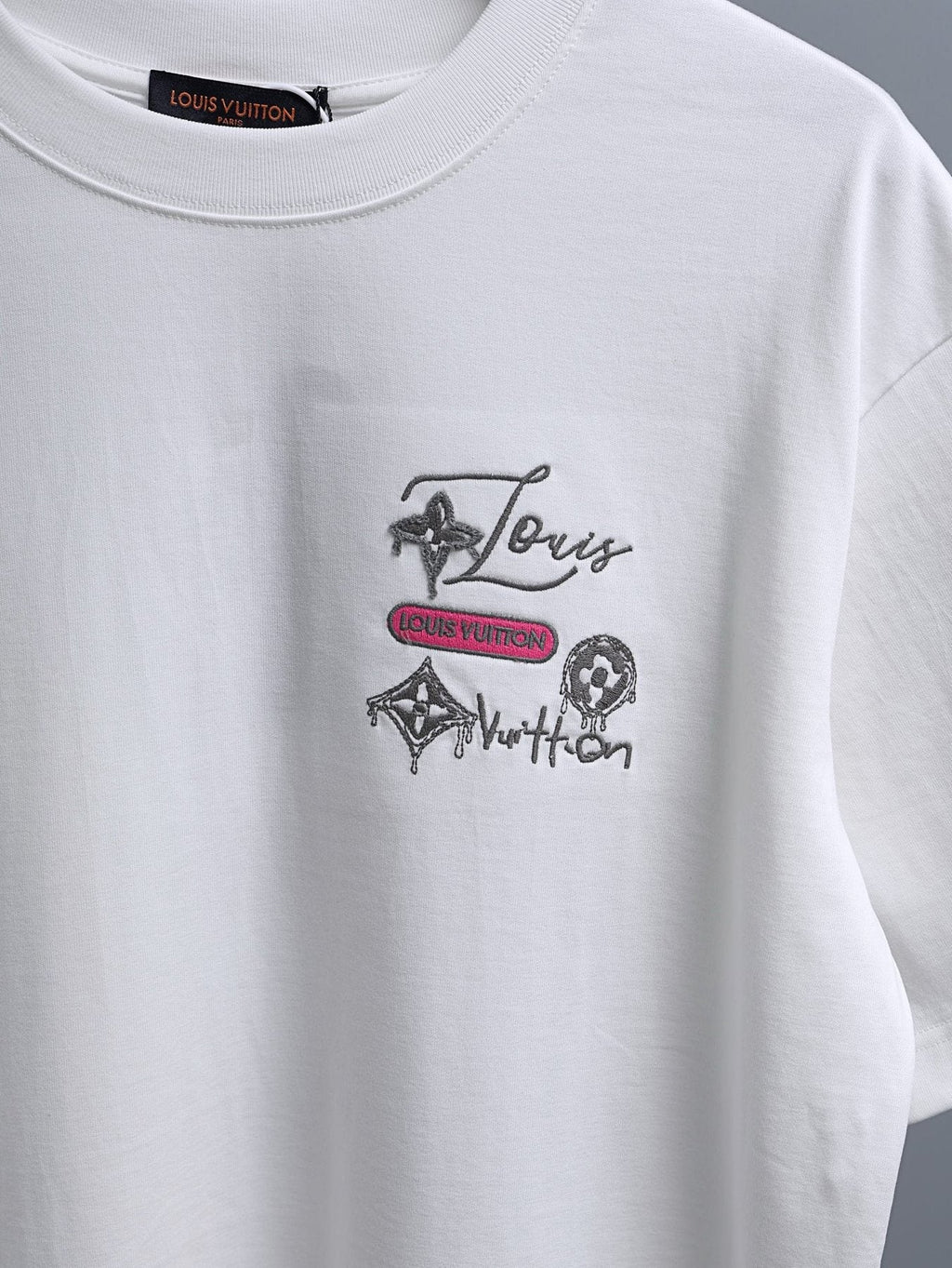 Louis Vuitton*LV Script Graphic T-Shirt — detail
