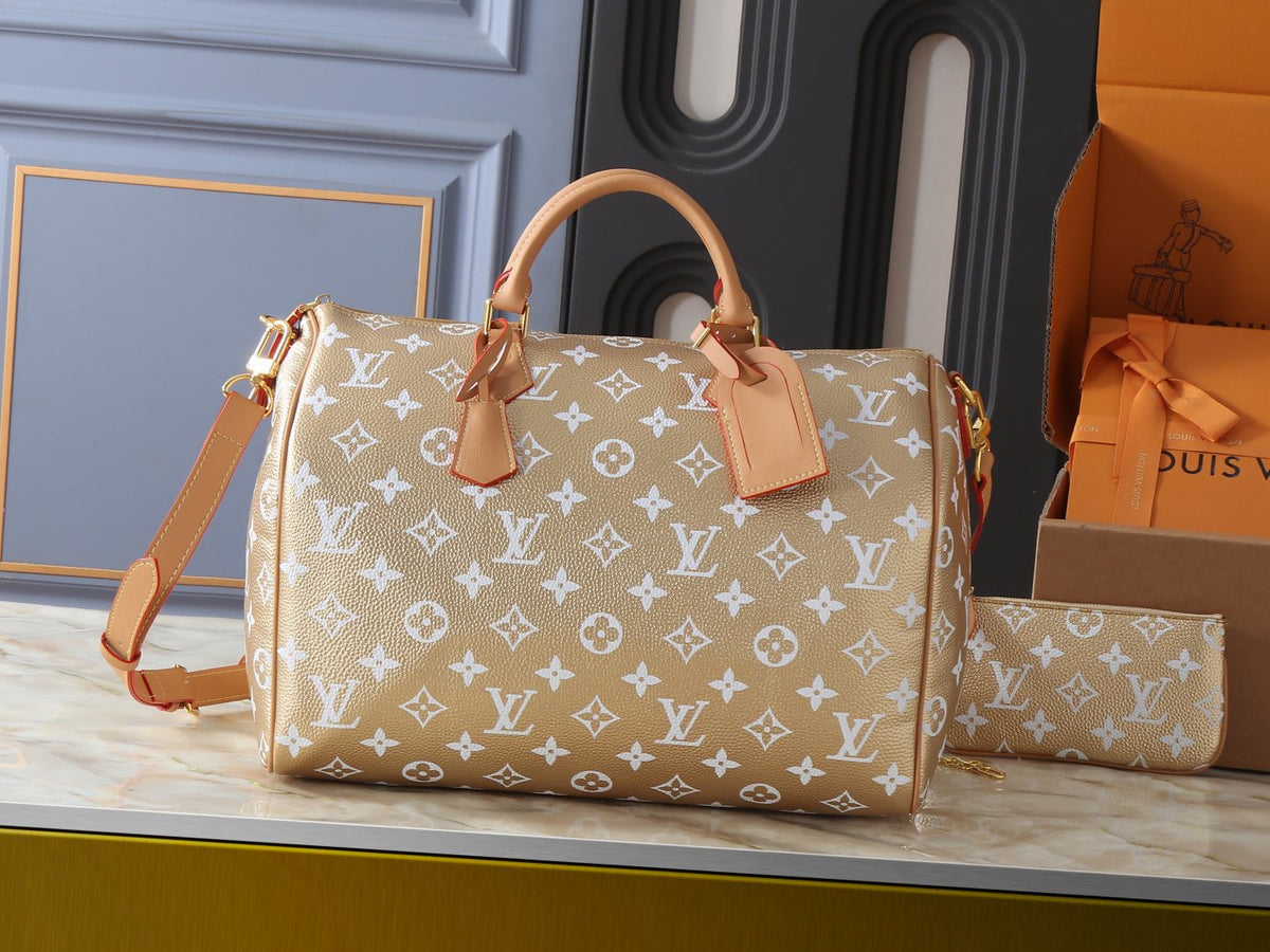 Louis Vuitton Speedy Bandoulière White Monogram Handbag — hero