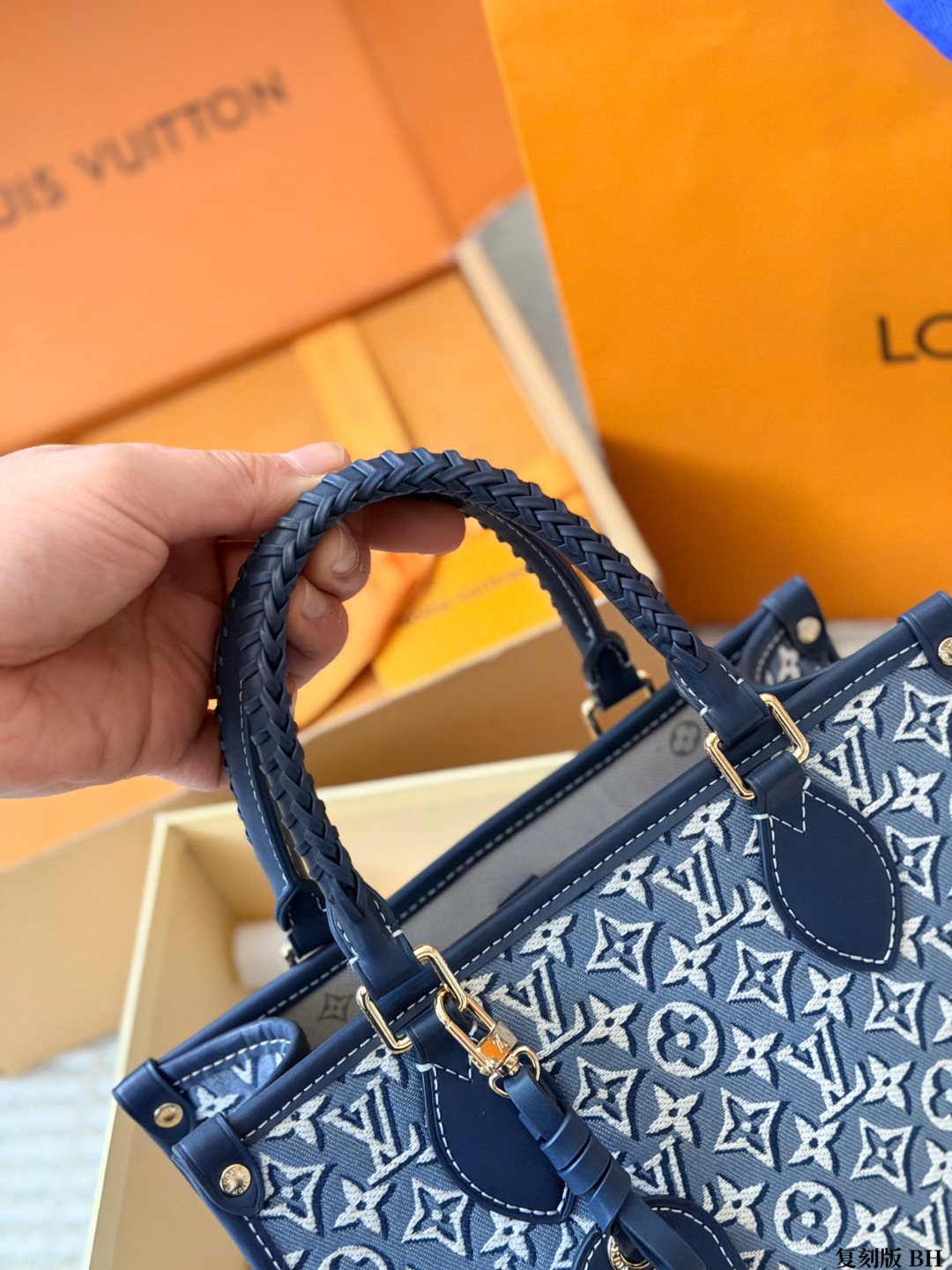 Louis Vuitton OnTheGo Denim Monogram Tote — detail