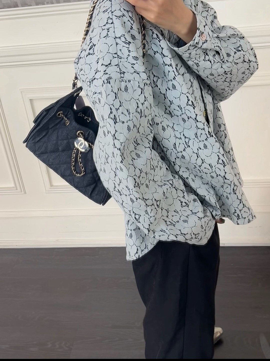 Chanel 25 Quilted Bucket Bag — model