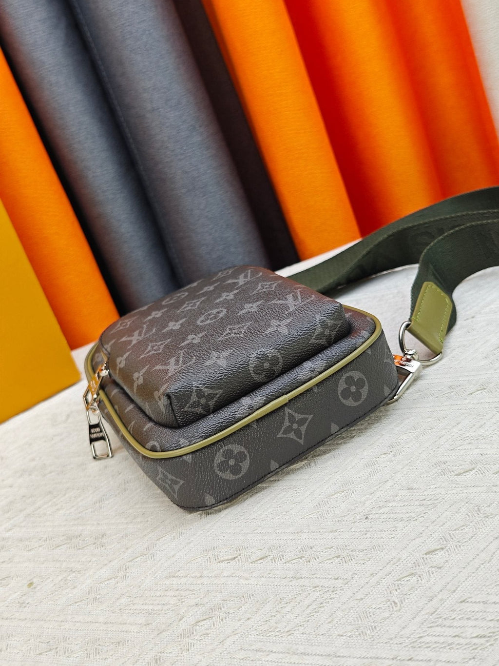 Louis Vuitton Avenue Monogram Eclipse Sling Bag — detail
