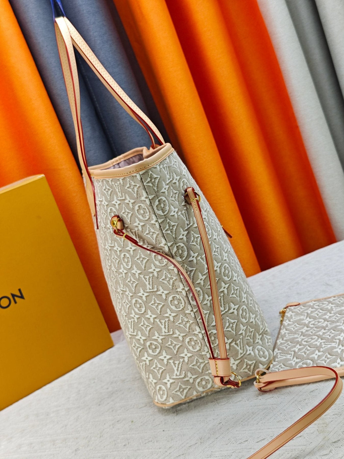 Louis Vuitton Neverfull Monogram Tote Bag — side