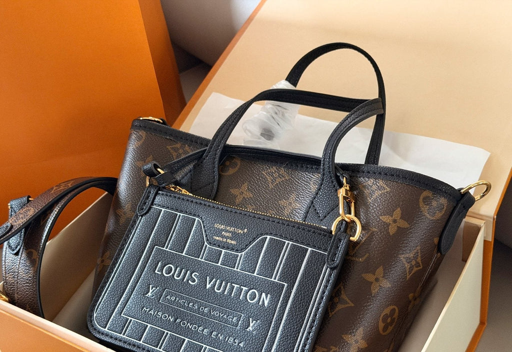 Louis Vuitton Neverfull BB Reversible Tote — detail