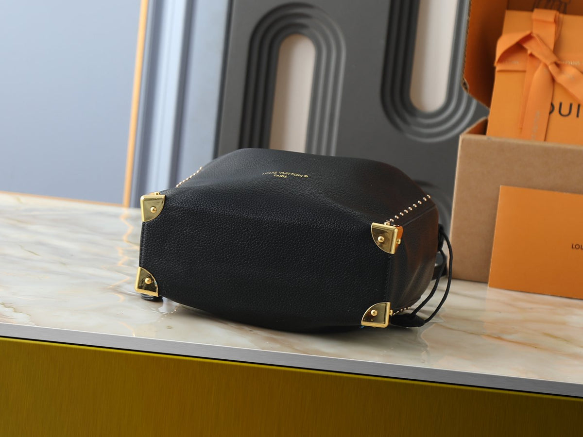 Louis Vuitton Noé Trunk Drawstring Bucket Bag — detail