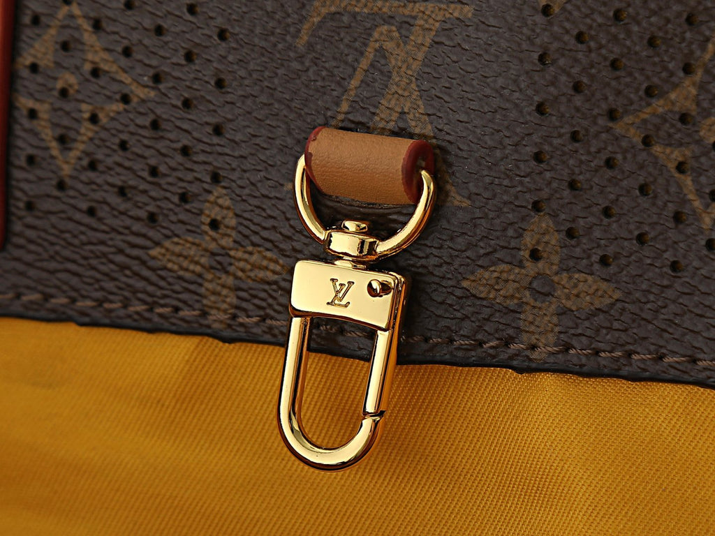 Louis Vuitton Shopper Monogram Tote Bag — detail