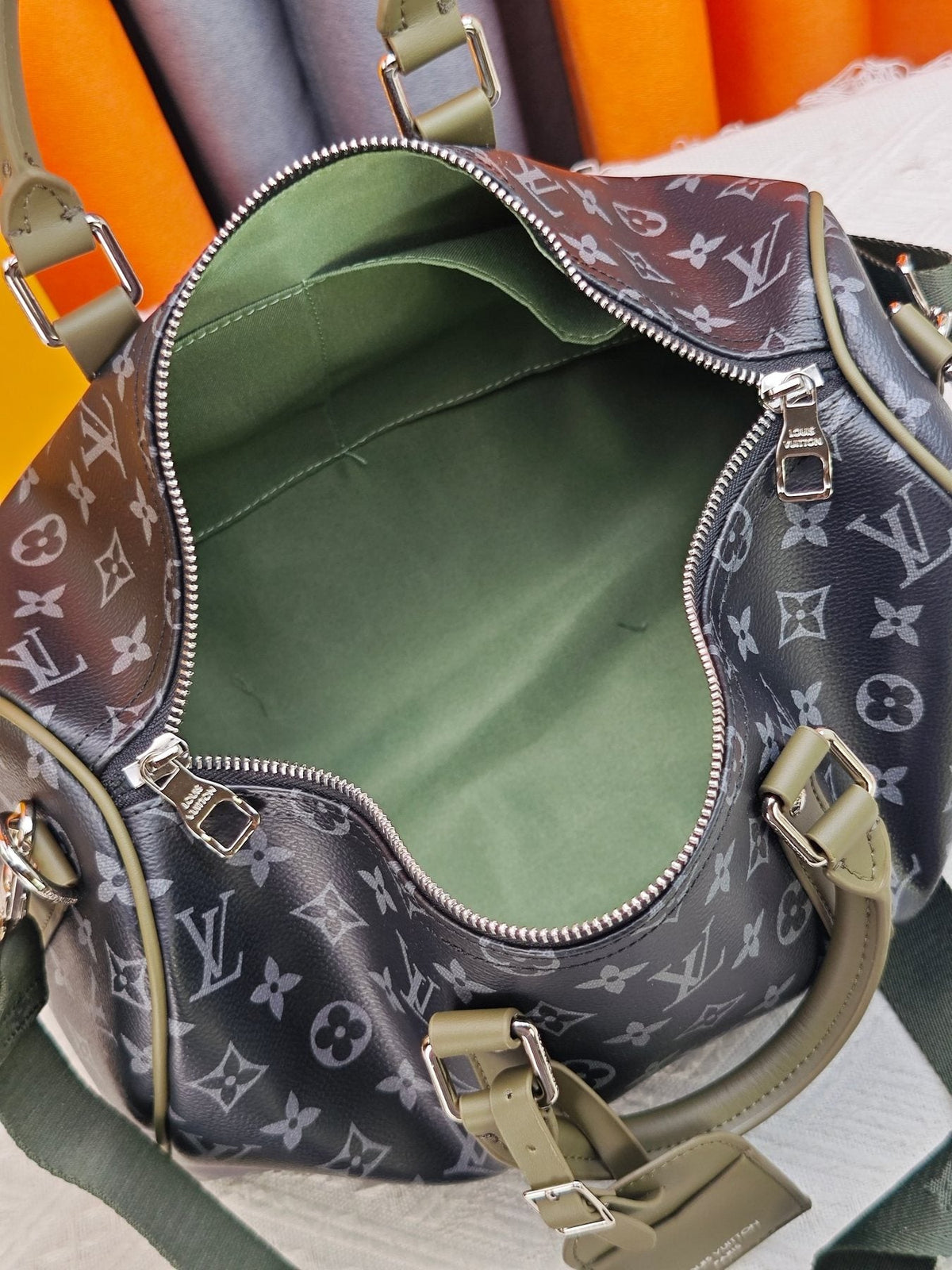 Louis Vuitton Keepall Bandoulière Monogram Duffel Bag — detail