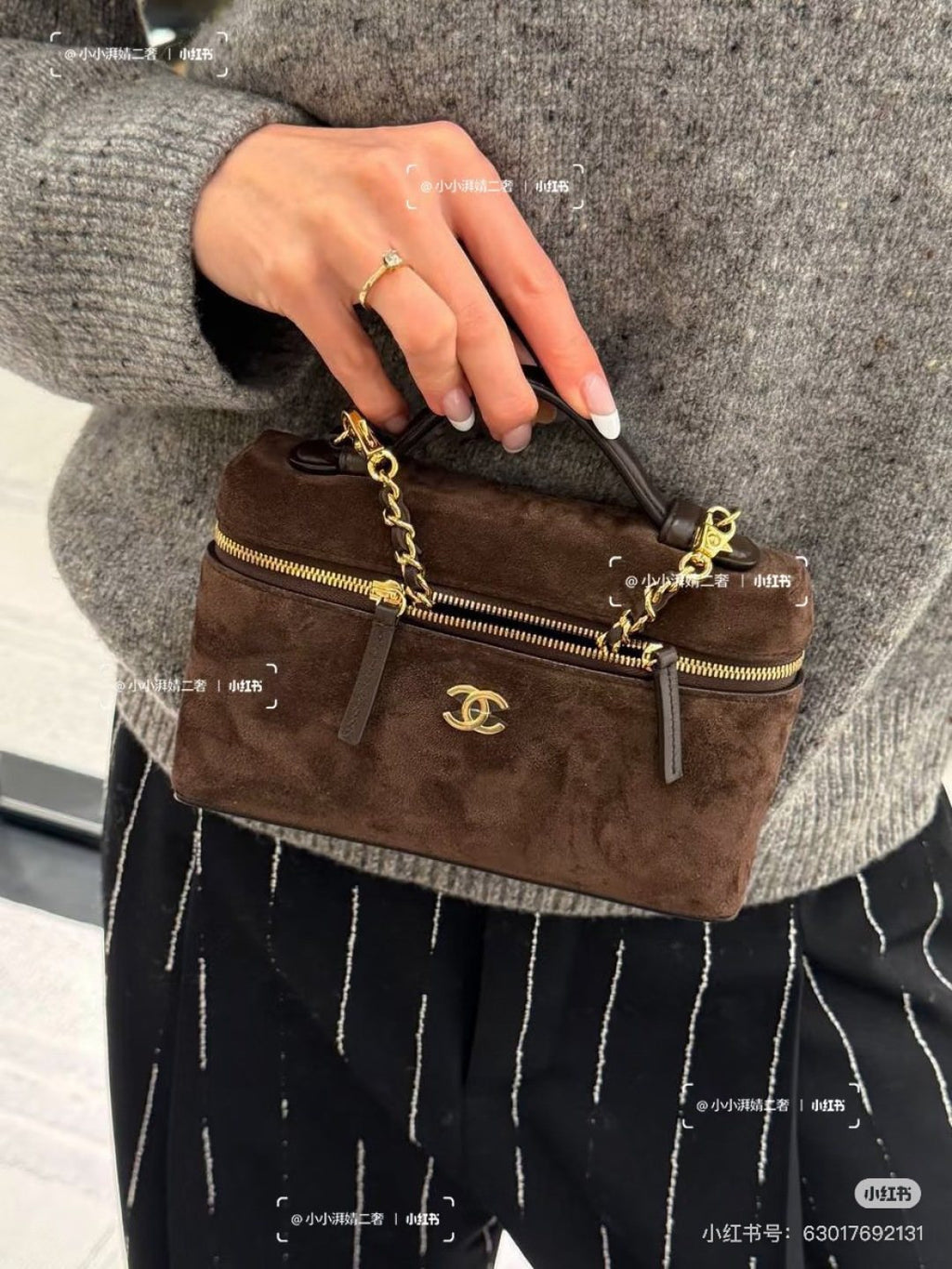 Chanel LP Top-Handle Vanity Bag — model