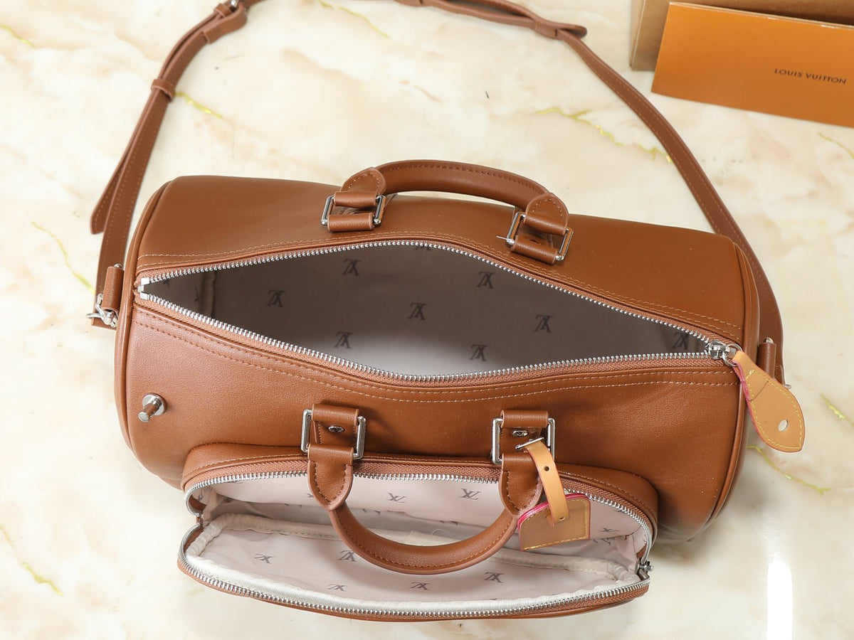 Louis Vuitton Keepall Cargo Bandoulière Duffel Bag — detail