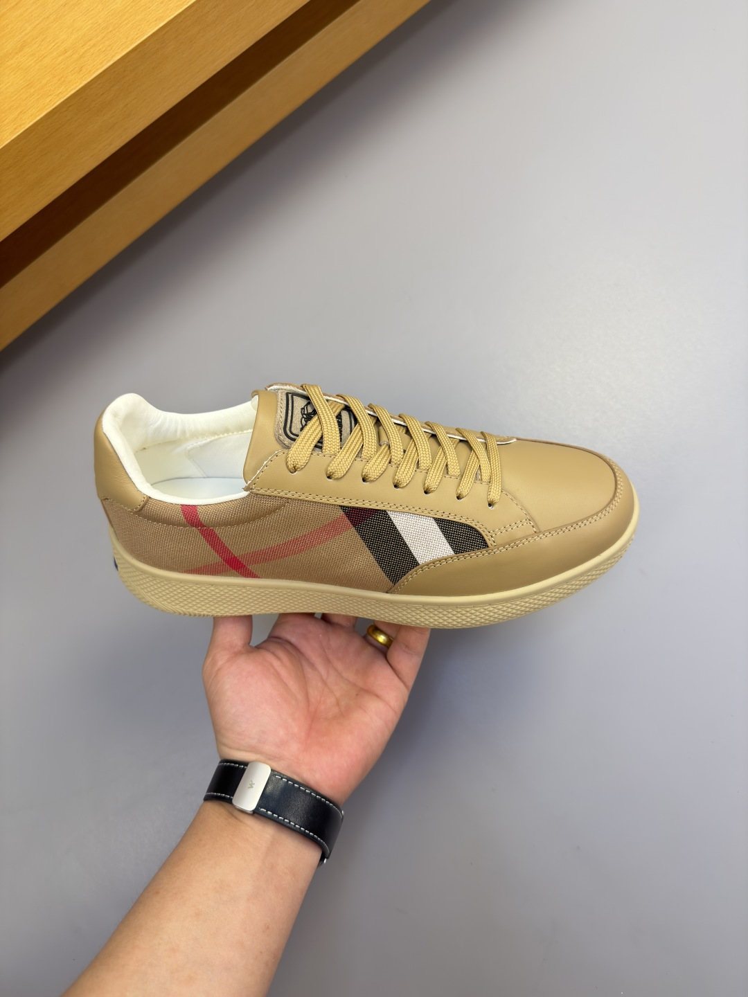 Burberry Paneled Low-Top Sneakers — model